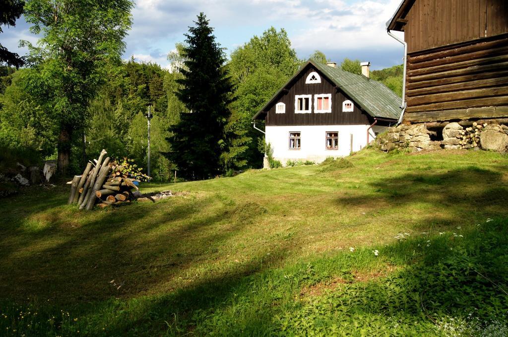 Na Slunecni Pohadkova Chaloupka Ve Sladke Dire Příchovice Zimmer foto